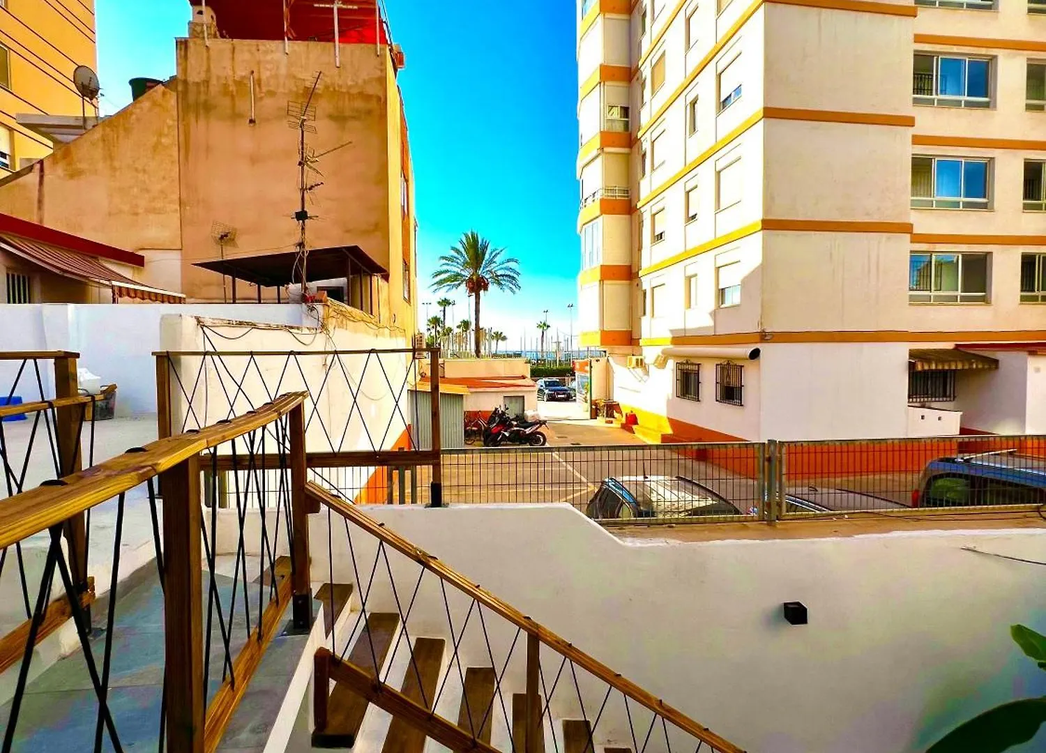 Casita Naif Estancias En Torre Del Mar A 30 Metros De La Playa