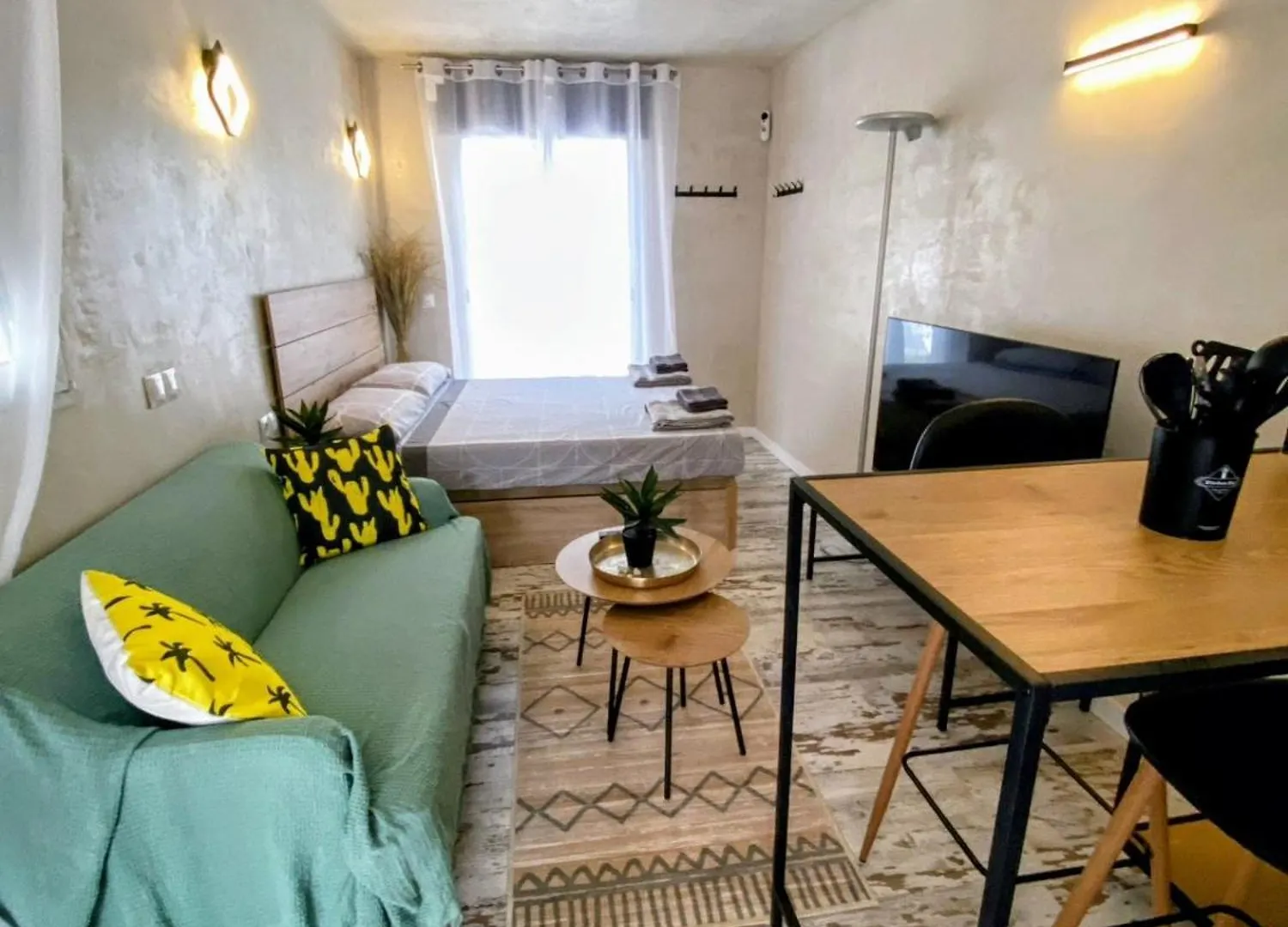 Casita Naif Estancias En Torre Del Mar A 30 Metros De La Playa Homestay