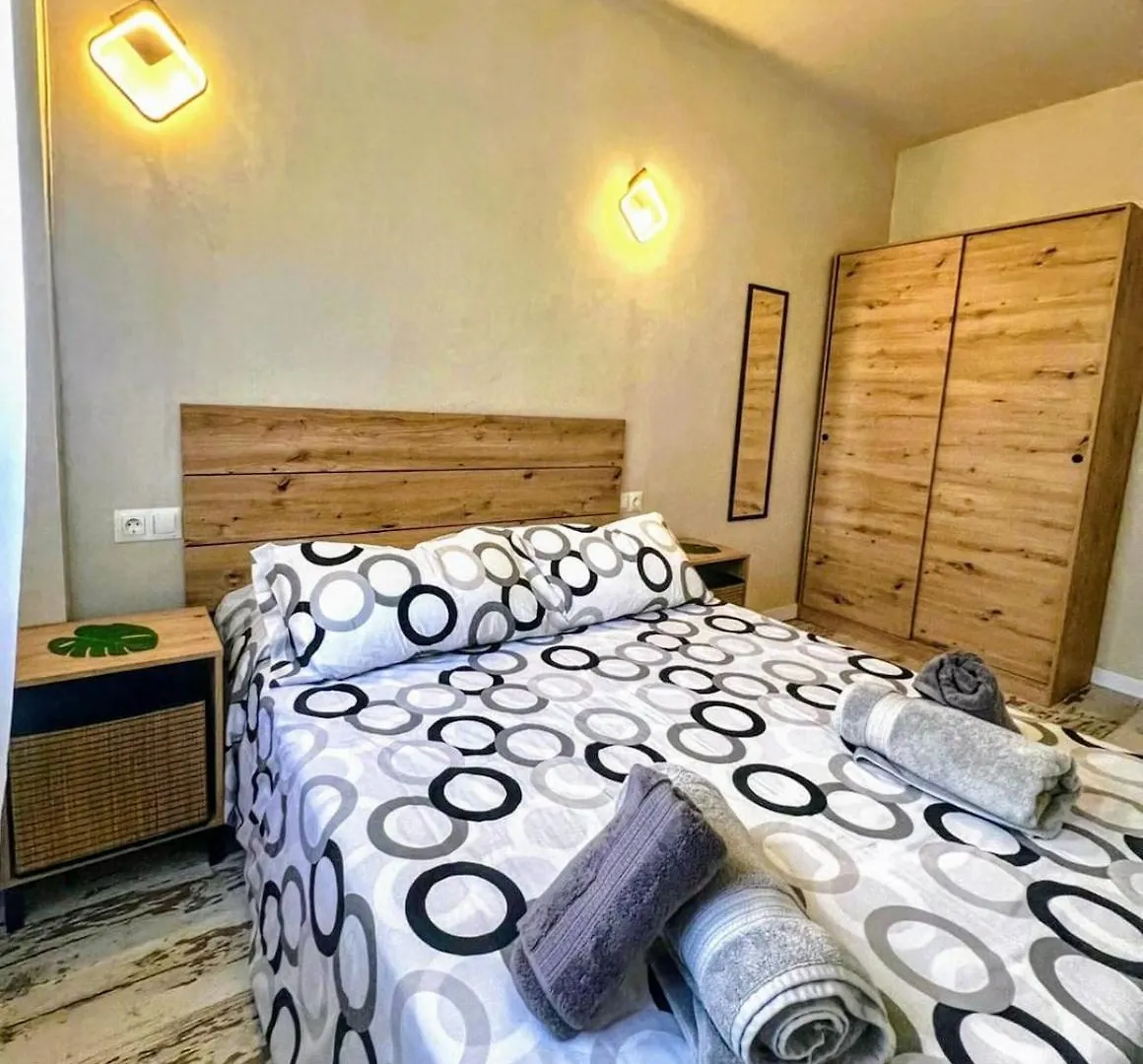Casita Naif Estancias En Torre Del Mar A 30 Metros De La Playa 0*,