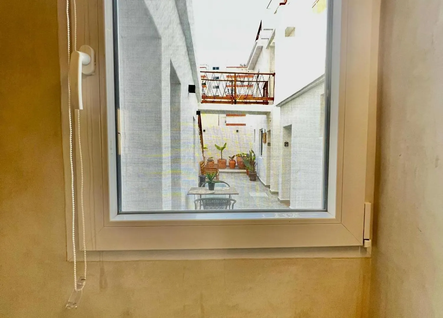 Homestay Casita Naif Estancias En Torre Del Mar A 30 Metros De La Playa